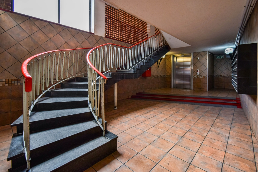 2 Bedroom Property for Sale in Sunnyside Gauteng