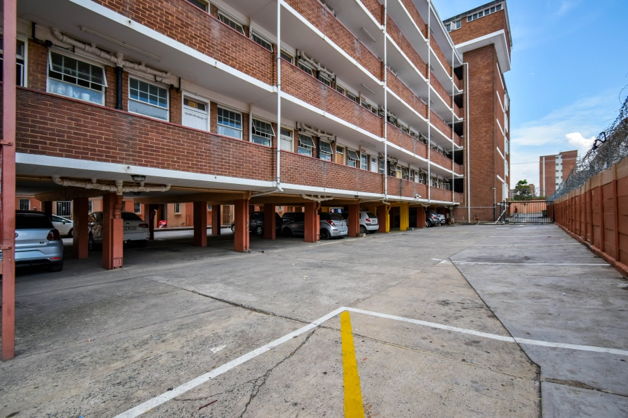 2 Bedroom Property for Sale in Sunnyside Gauteng