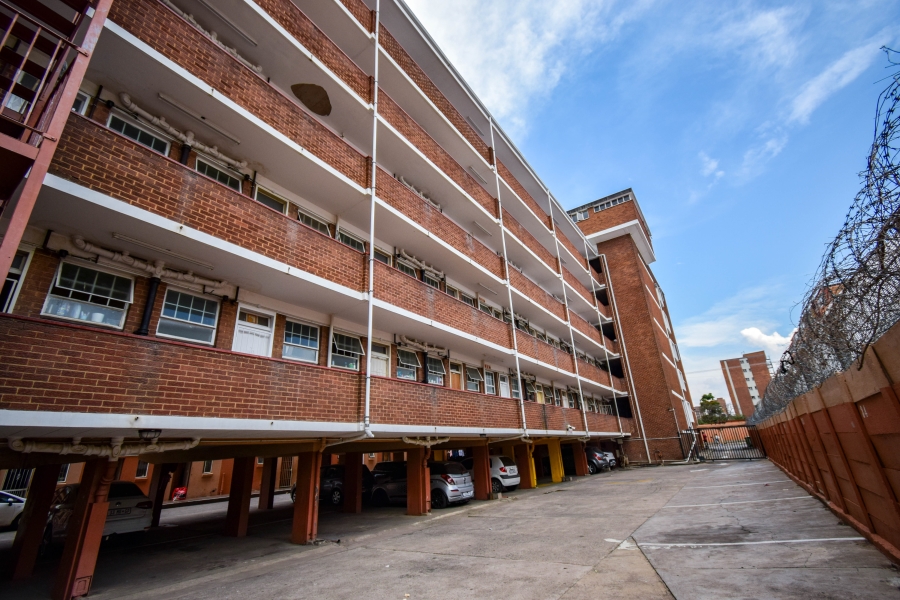 2 Bedroom Property for Sale in Sunnyside Gauteng