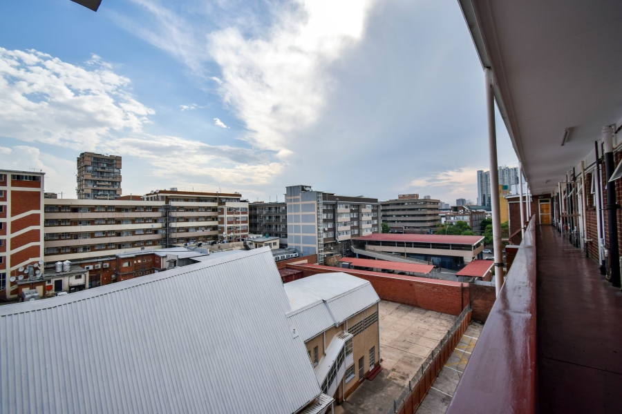 2 Bedroom Property for Sale in Sunnyside Gauteng