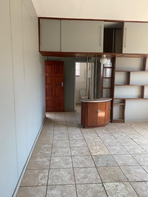 1 Bedroom Property for Sale in Sunnyside Gauteng