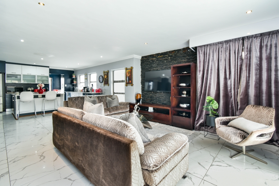 3 Bedroom Property for Sale in Olympus AH Gauteng