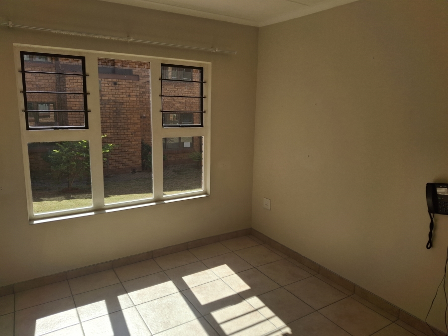 2 Bedroom Property for Sale in Willow Park Manor Gauteng