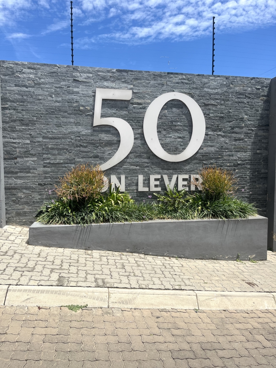 2 Bedroom Property for Sale in Carlswald Gauteng