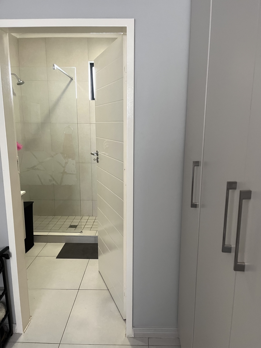 2 Bedroom Property for Sale in Carlswald Gauteng