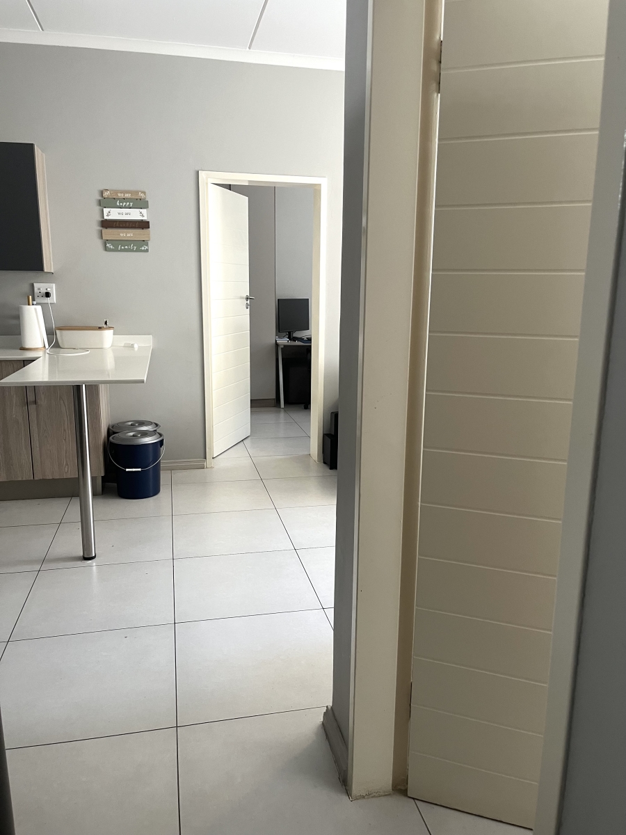 2 Bedroom Property for Sale in Carlswald Gauteng