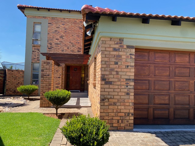 3 Bedroom Property for Sale in Rayton Gauteng