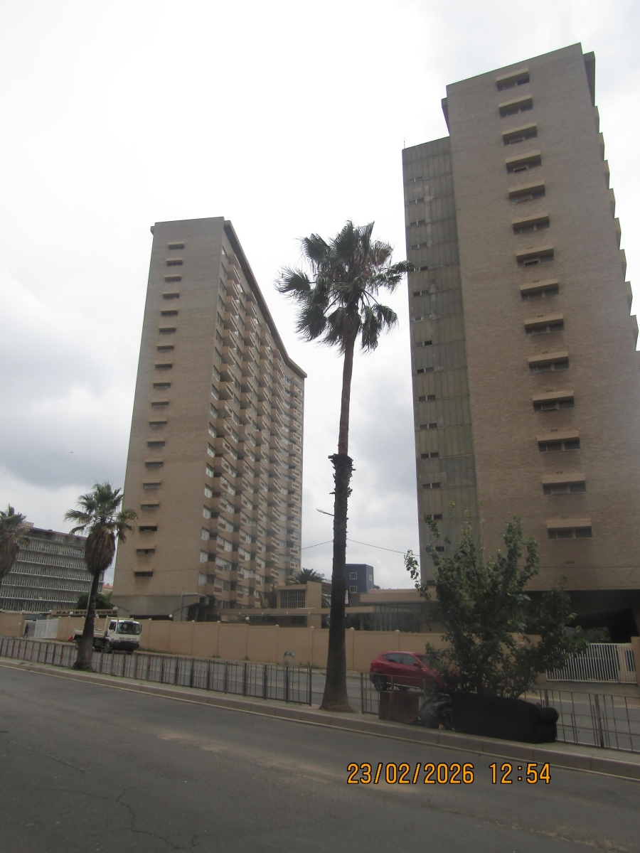 2 Bedroom Property for Sale in Parktown North Gauteng