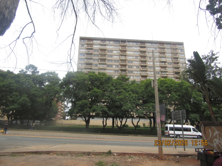 2 Bedroom Property for Sale in Parktown North Gauteng