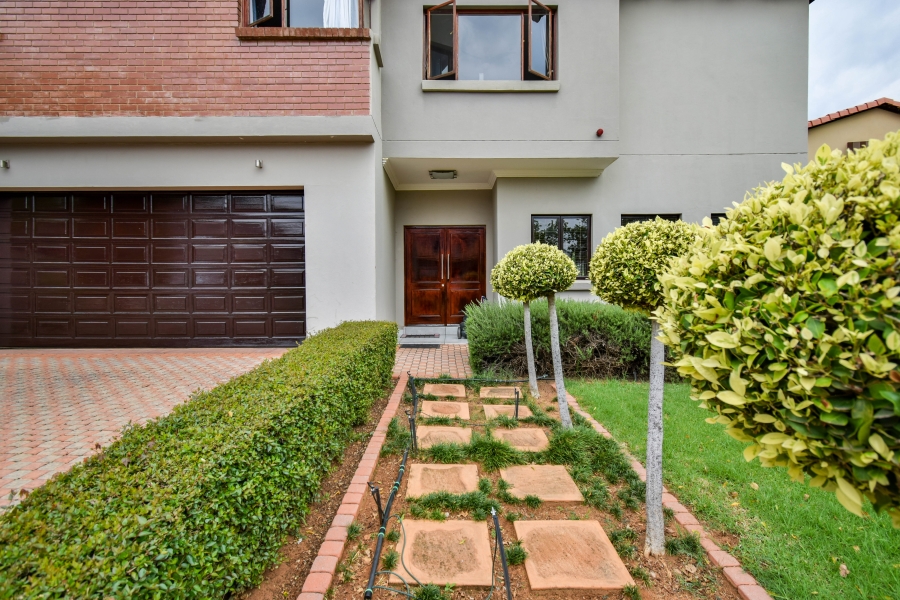4 Bedroom Property for Sale in Olympus AH Gauteng