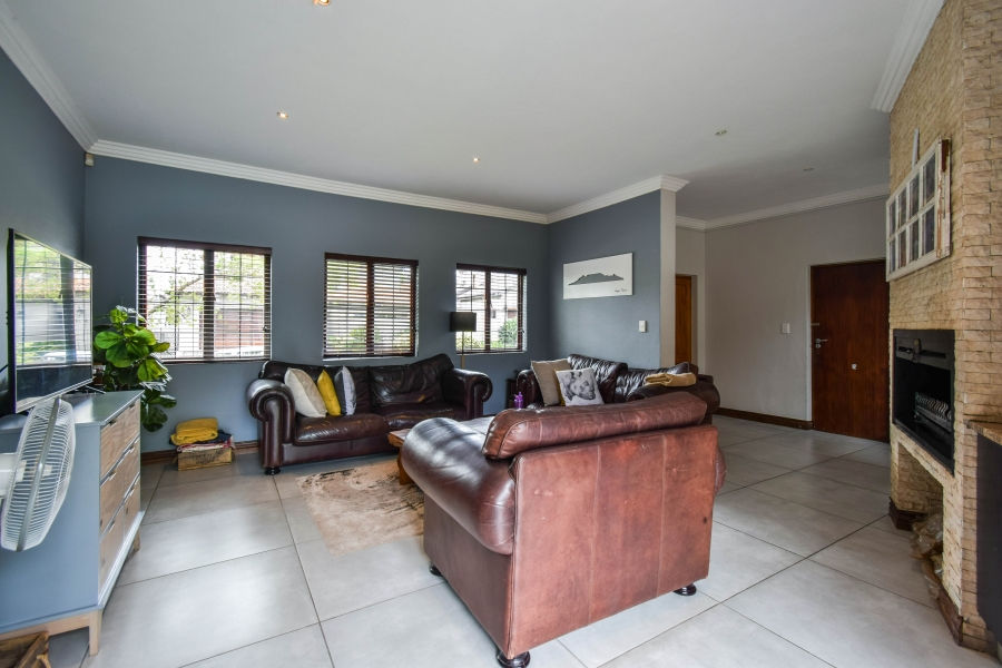 4 Bedroom Property for Sale in Olympus AH Gauteng