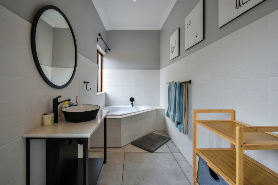 4 Bedroom Property for Sale in Olympus AH Gauteng