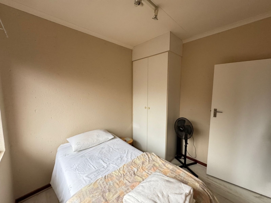 To Let 2 Bedroom Property for Rent in Country View Estate Gauteng