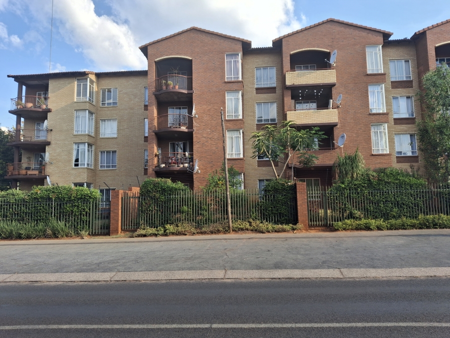 2 Bedroom Property for Sale in Die Wilgers Gauteng