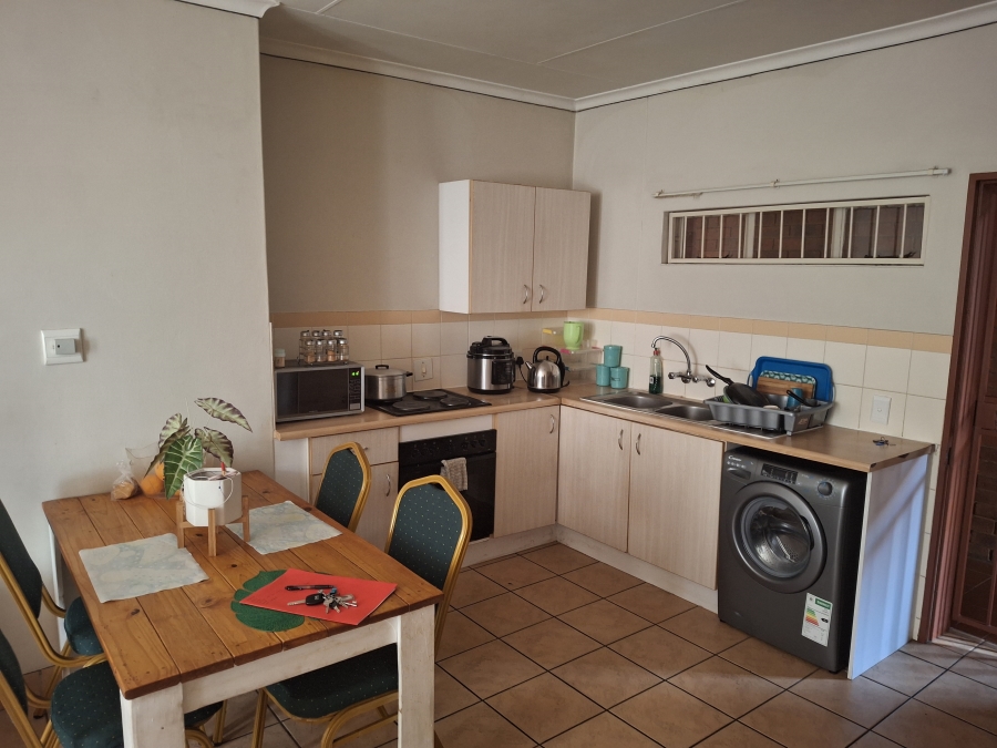 2 Bedroom Property for Sale in Die Wilgers Gauteng