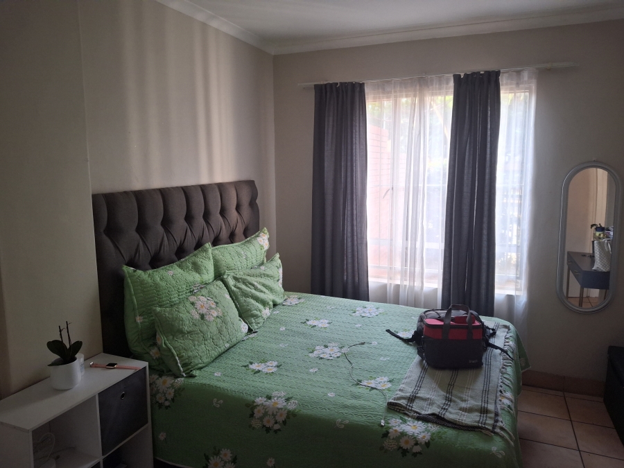2 Bedroom Property for Sale in Die Wilgers Gauteng