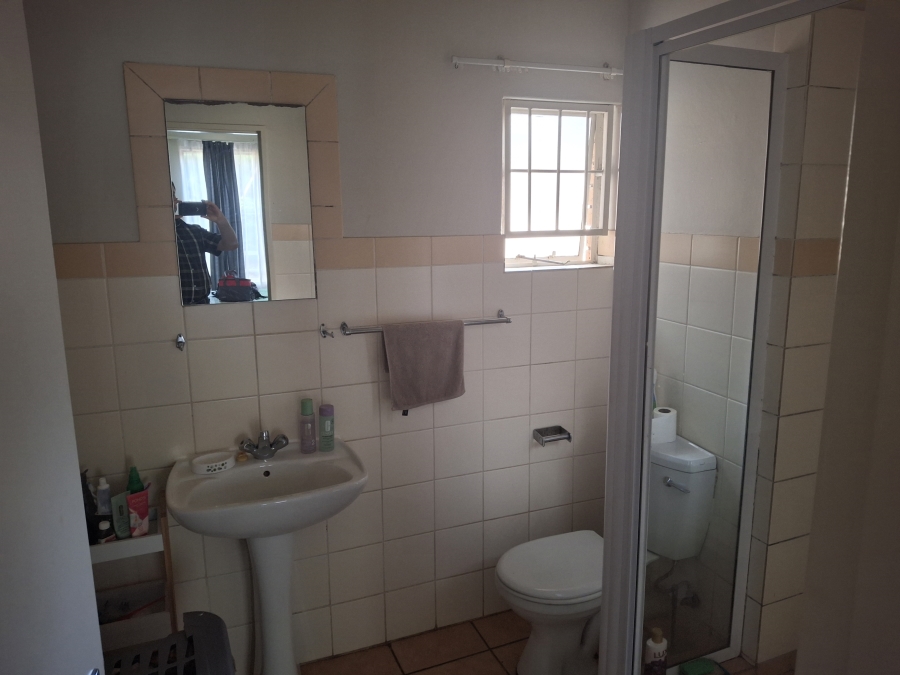 2 Bedroom Property for Sale in Die Wilgers Gauteng