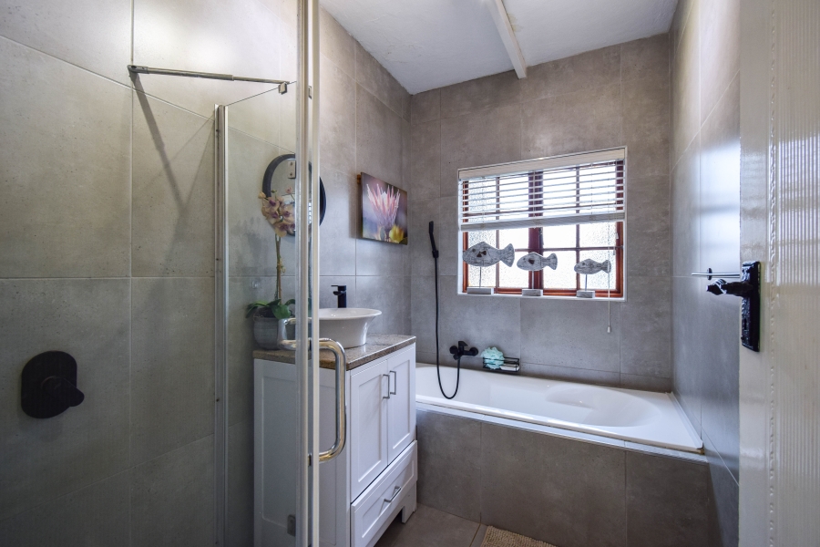 4 Bedroom Property for Sale in Moreleta Park Gauteng