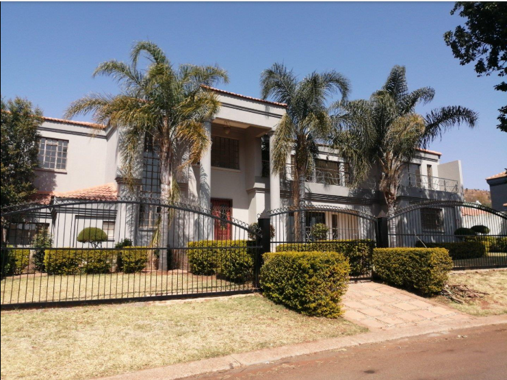4 Bedroom Property for Sale in Amandasig Gauteng