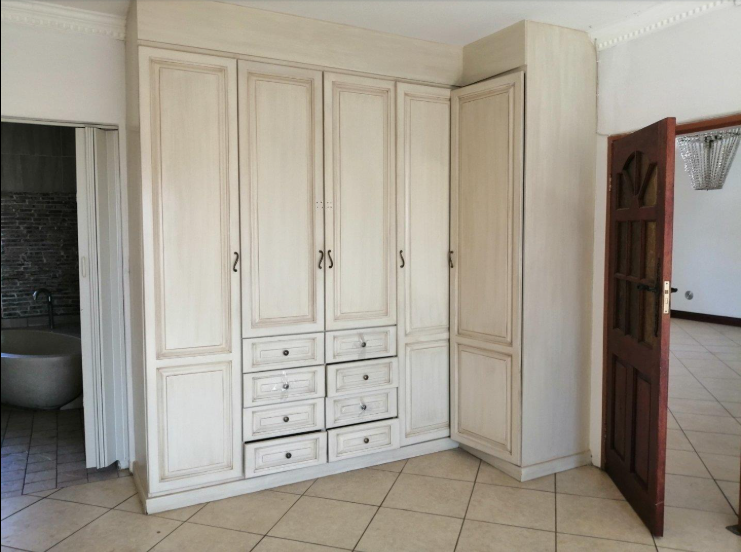 4 Bedroom Property for Sale in Amandasig Gauteng