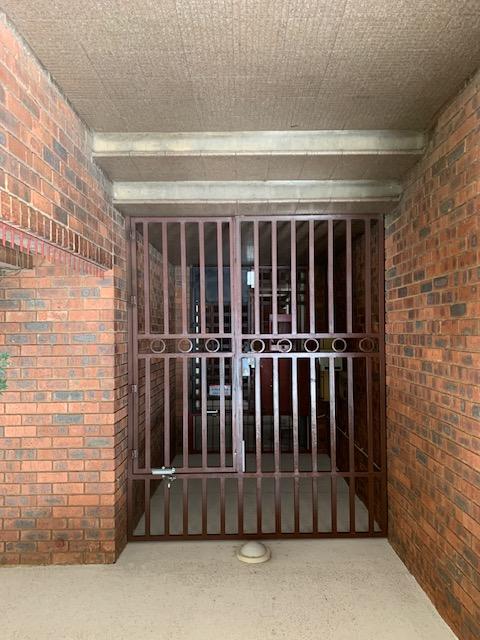 2 Bedroom Property for Sale in Pretoria Central Gauteng