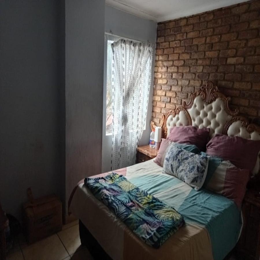 2 Bedroom Property for Sale in Pretoria West Gauteng