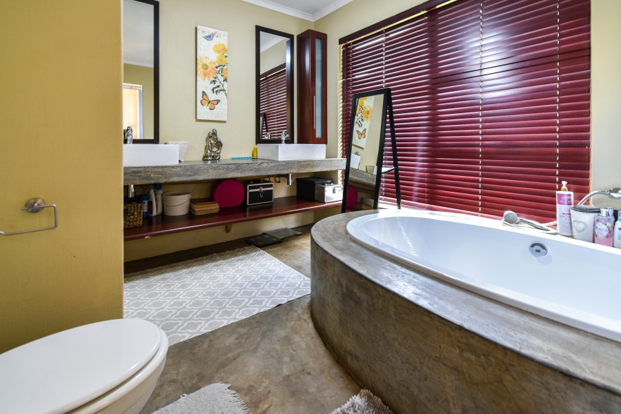 4 Bedroom Property for Sale in Olympus AH Gauteng