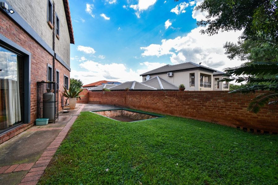 4 Bedroom Property for Sale in Olympus AH Gauteng