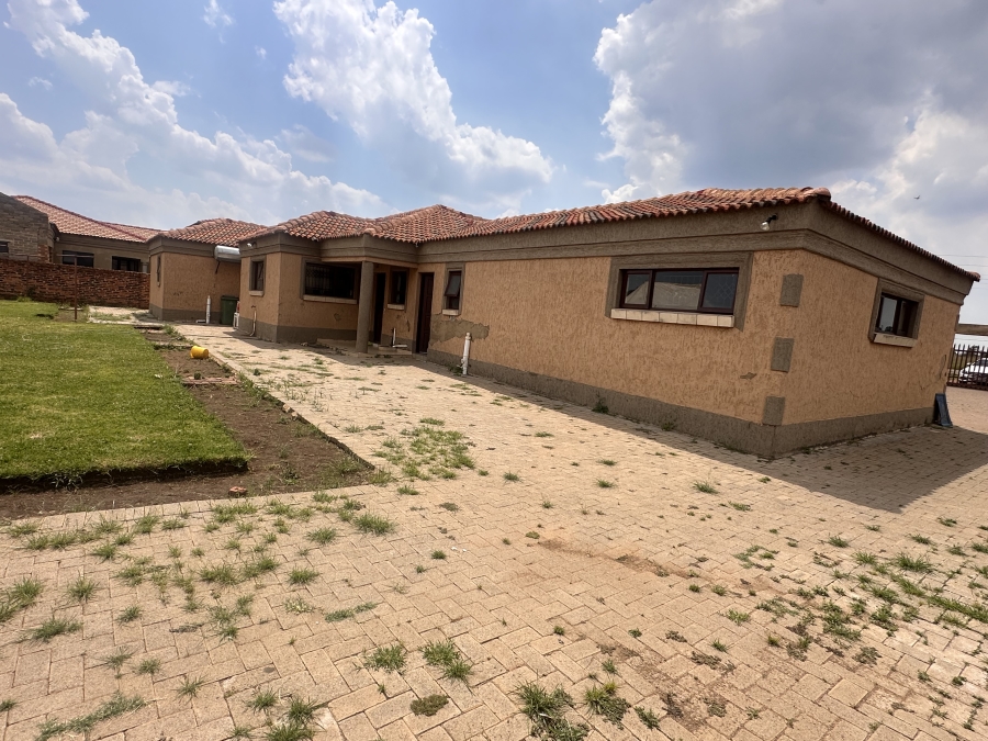 1 Bedroom Property for Sale in Stretford Gauteng