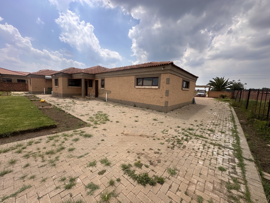 1 Bedroom Property for Sale in Stretford Gauteng