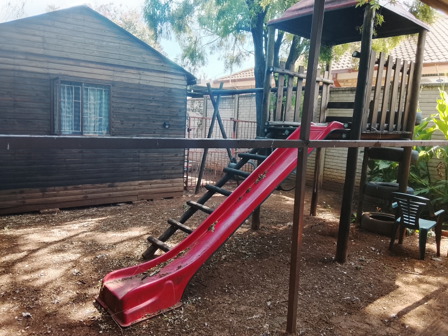 3 Bedroom Property for Sale in Vanderbijlpark SW 5 Gauteng