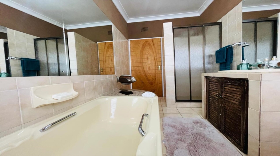 3 Bedroom Property for Sale in Vanderbijlpark SW 5 Gauteng