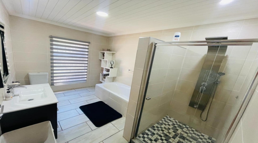 3 Bedroom Property for Sale in Vanderbijlpark SW 5 Gauteng