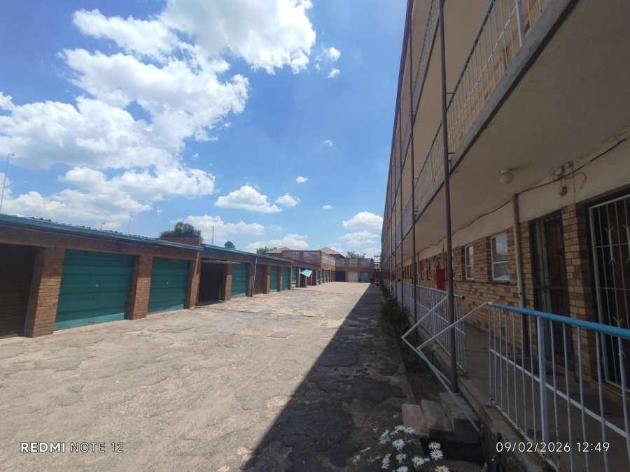 2 Bedroom Property for Sale in Vanderbijlpark CW 3 Gauteng