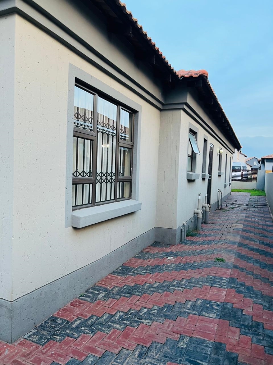 3 Bedroom Property for Sale in Vanderbijlpark CE 7 Gauteng