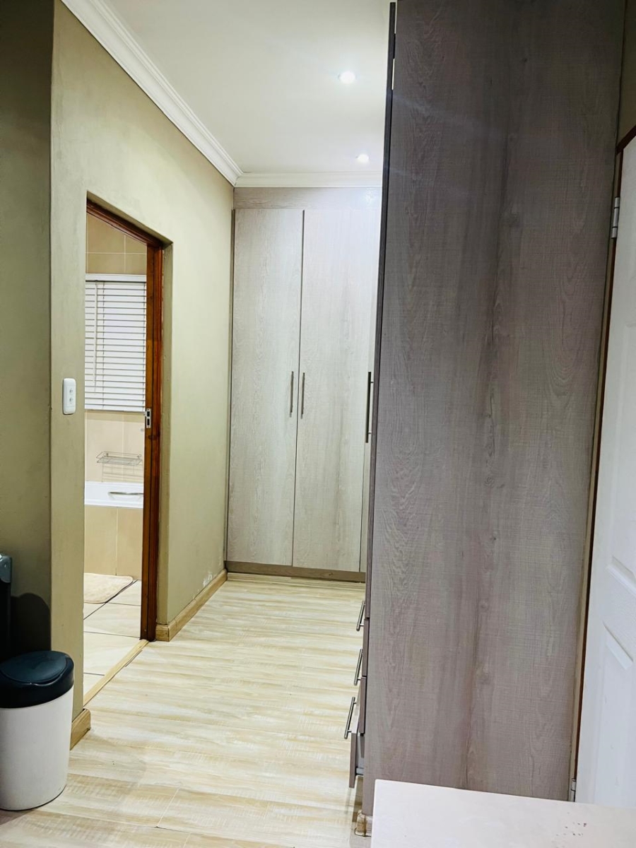 3 Bedroom Property for Sale in Vanderbijlpark CE 7 Gauteng