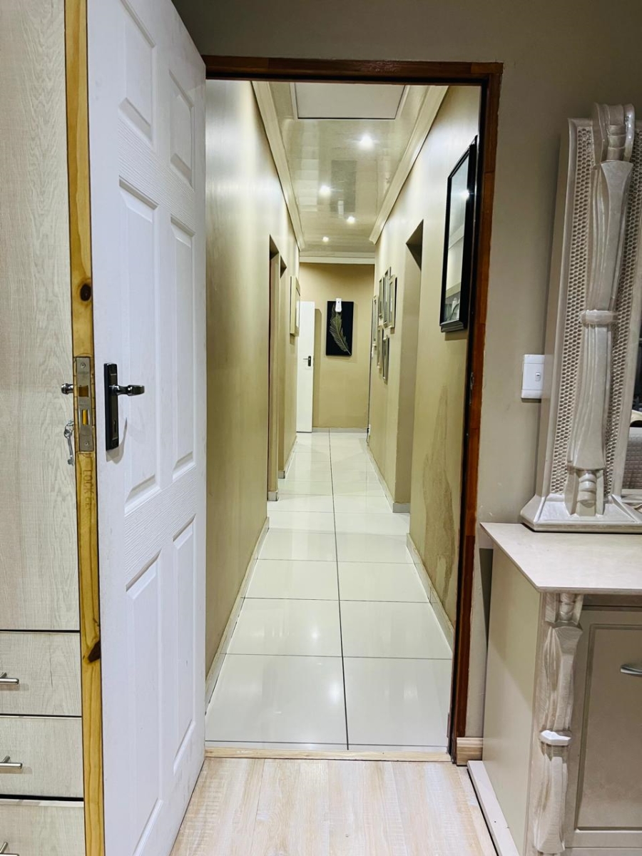 3 Bedroom Property for Sale in Vanderbijlpark CE 7 Gauteng