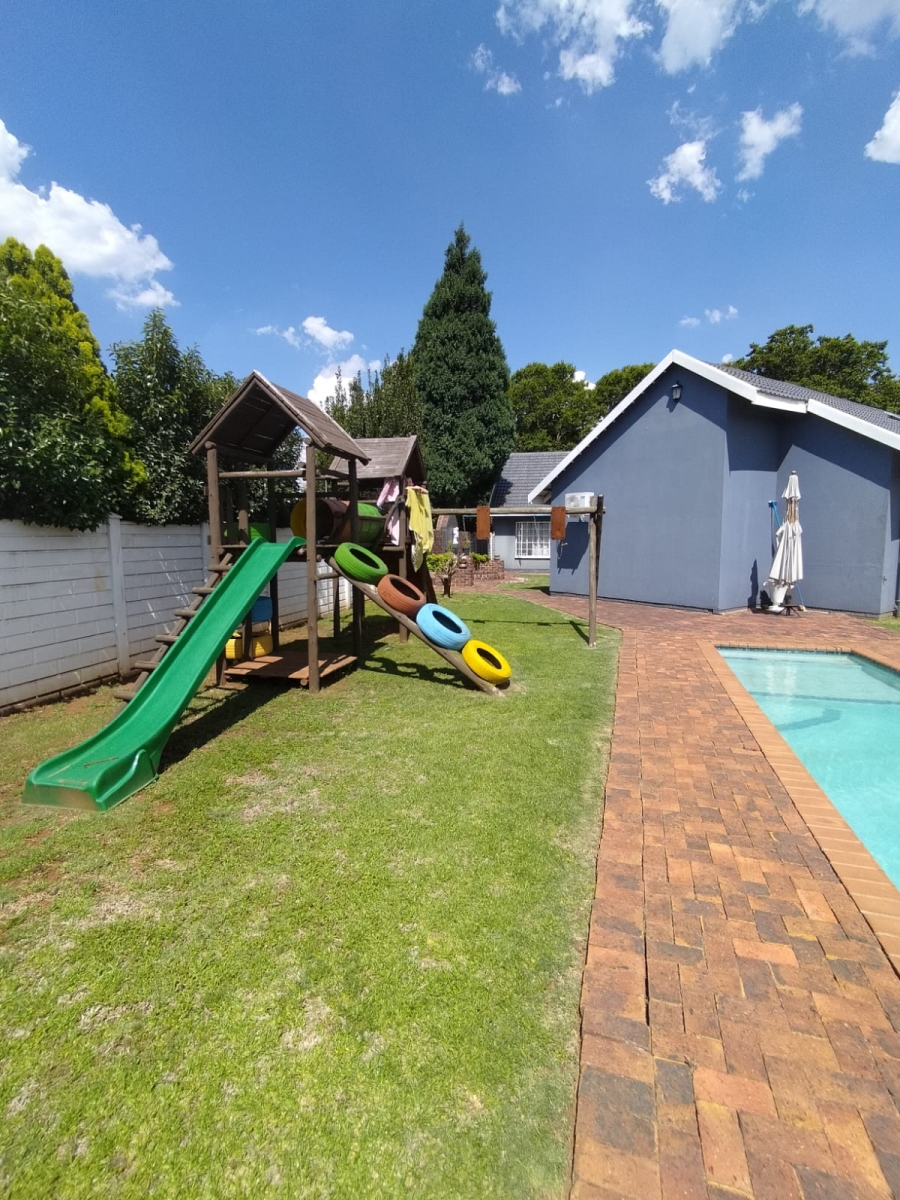 3 Bedroom Property for Sale in Golf Park Gauteng