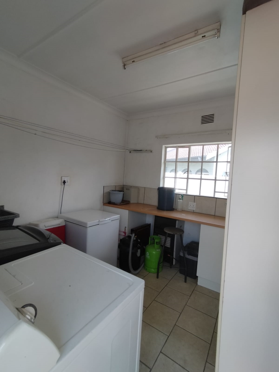 3 Bedroom Property for Sale in Golf Park Gauteng