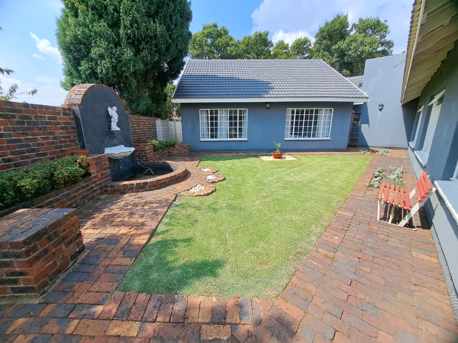 3 Bedroom Property for Sale in Golf Park Gauteng