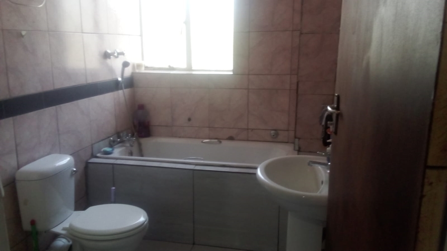 1 Bedroom Property for Sale in Vanderbijlpark CW 1 Gauteng