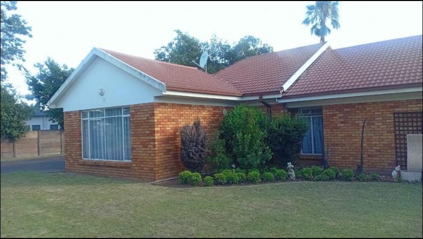 4 Bedroom Property for Sale in Three Rivers East Gauteng