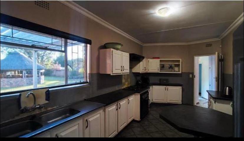 4 Bedroom Property for Sale in Three Rivers East Gauteng