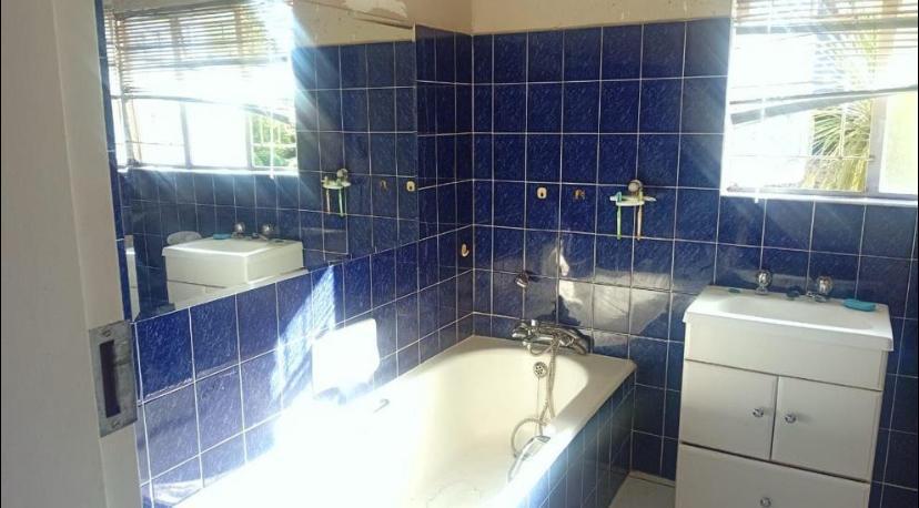 4 Bedroom Property for Sale in Three Rivers East Gauteng