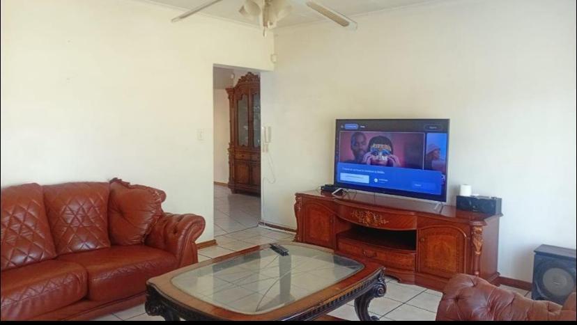 4 Bedroom Property for Sale in Three Rivers East Gauteng