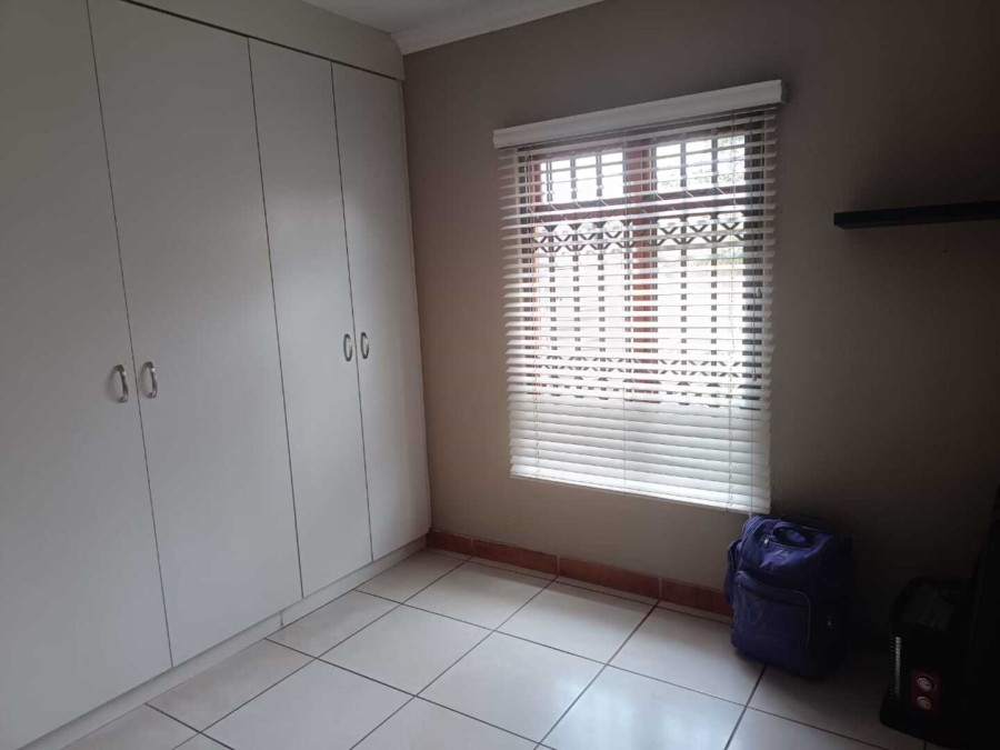 3 Bedroom Property for Sale in Vaaloewer Gauteng