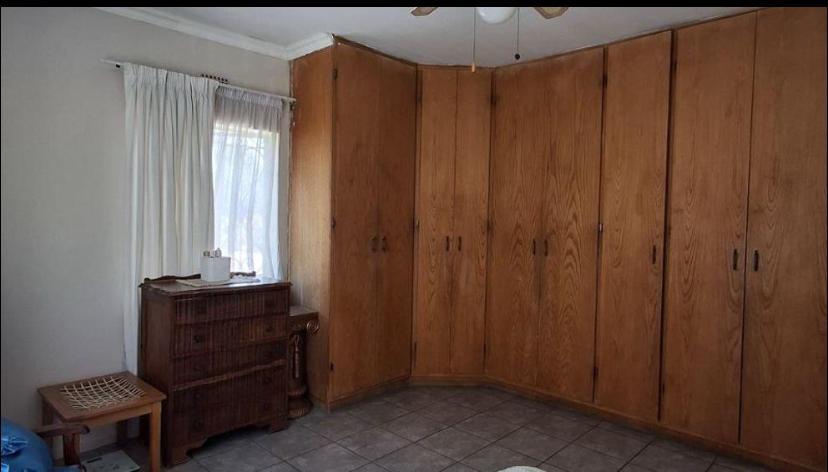 4 Bedroom Property for Sale in Miravaal Gauteng