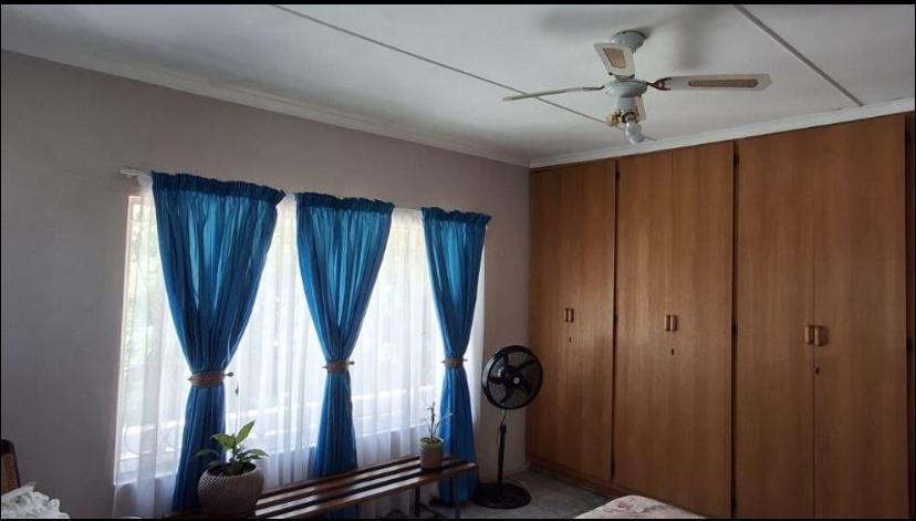 4 Bedroom Property for Sale in Miravaal Gauteng