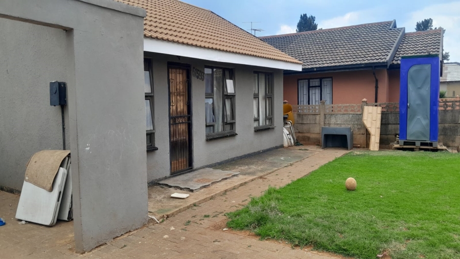 3 Bedroom Property for Sale in Sebokeng Zone 17 Gauteng