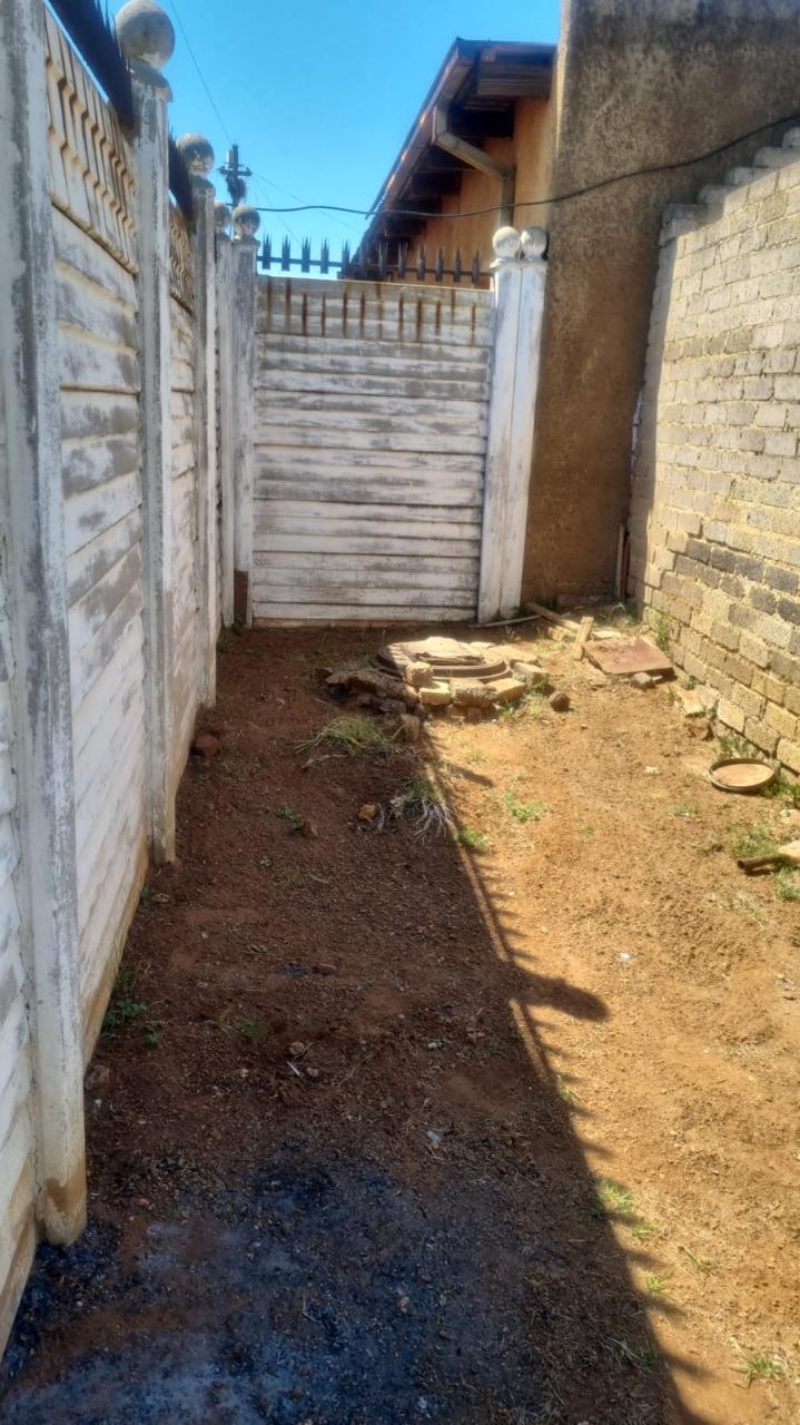 2 Bedroom Property for Sale in Sebokeng Zone 13 Gauteng